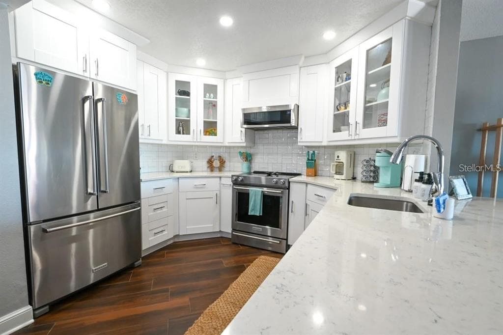18450 GULF BOULEVARD 103 photo 8