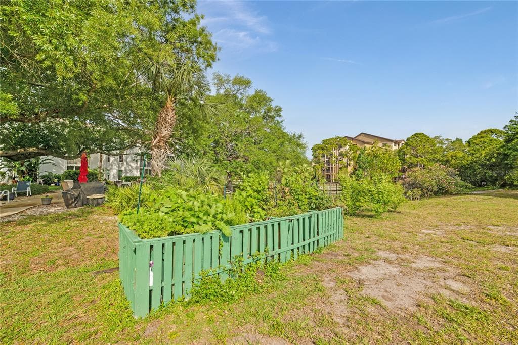 6304 POINTE WEST BOULEVARD A102 photo 21