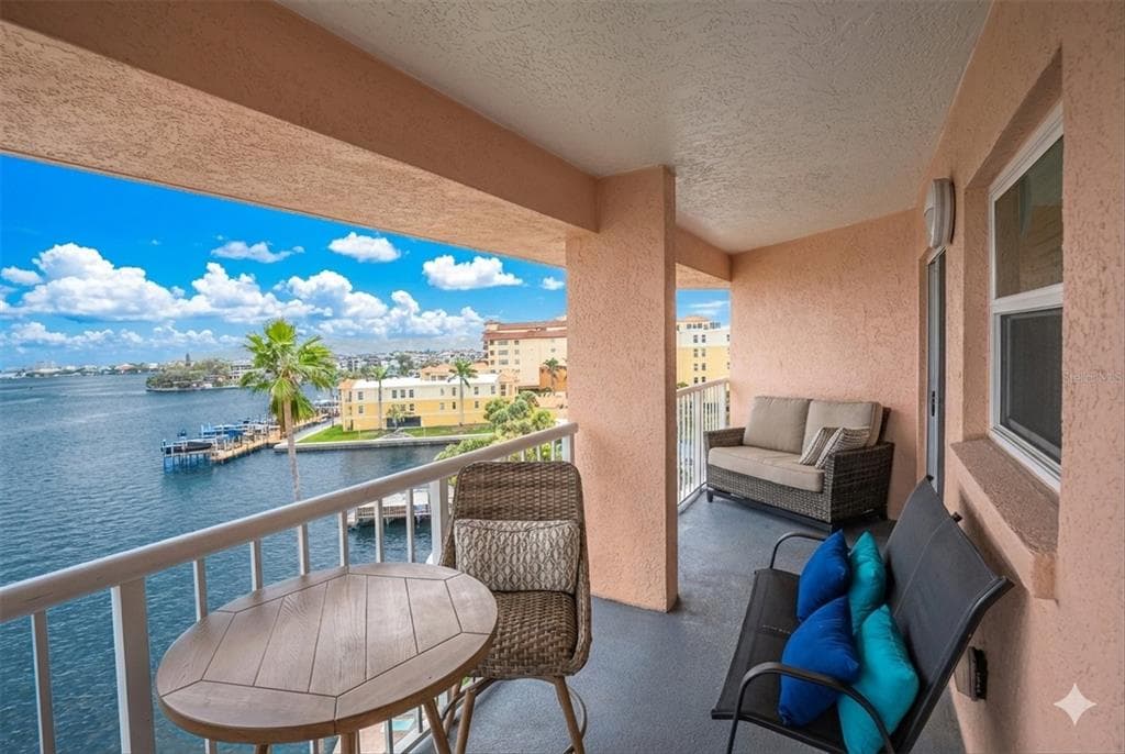 5445 GULF BOULEVARD PH1 photo 3