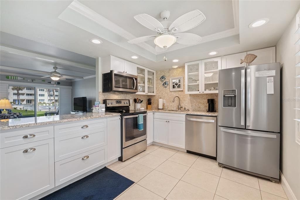 3663 S ATLANTIC AVENUE 11B photo 13