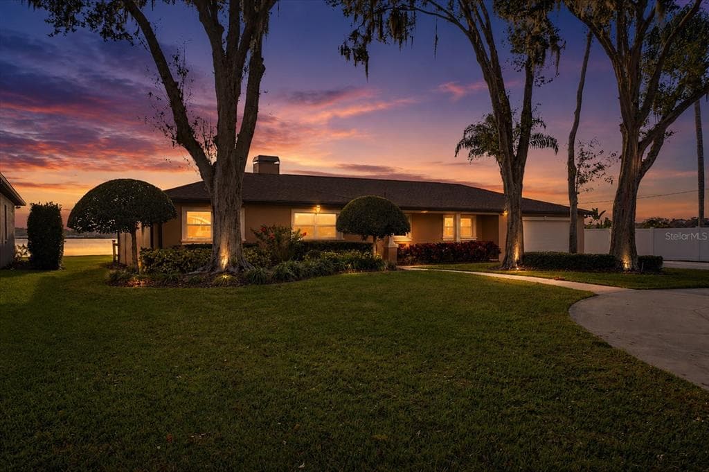 5530 DRIFTWOOD DRIVE 1