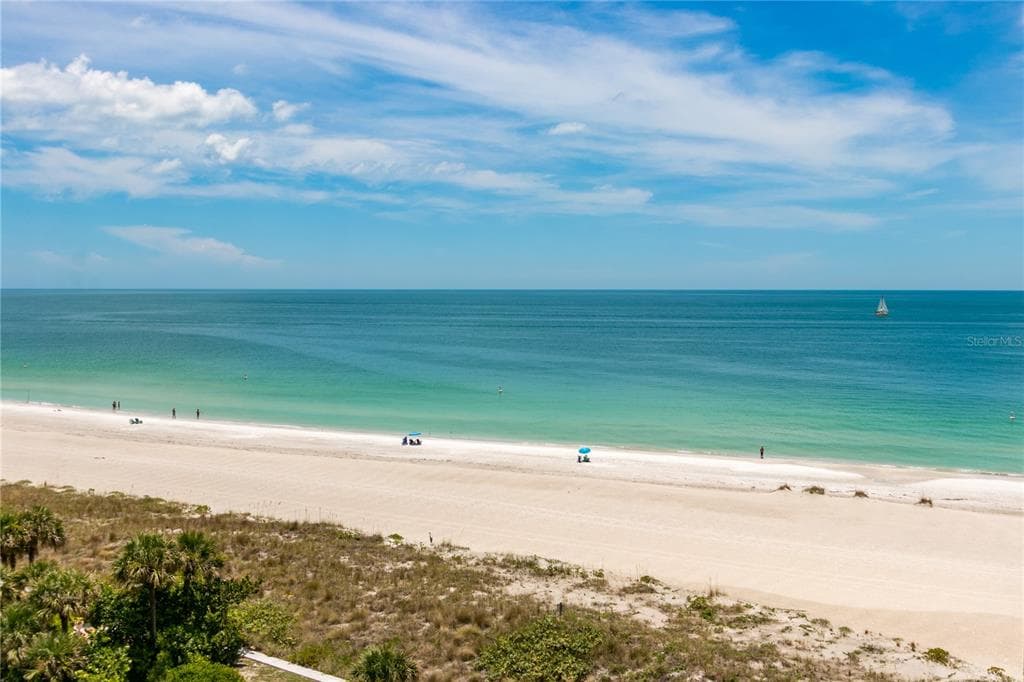 1380 GULF BOULEVARD 805 photo 4