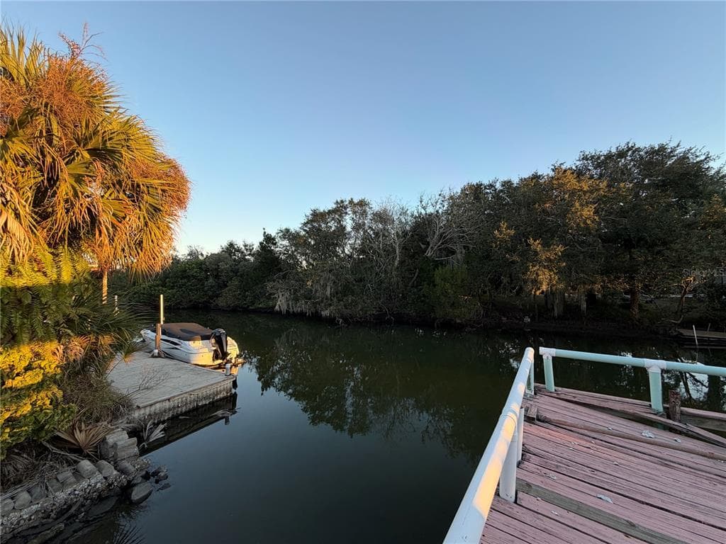 217 GARY AVENUE photo 10