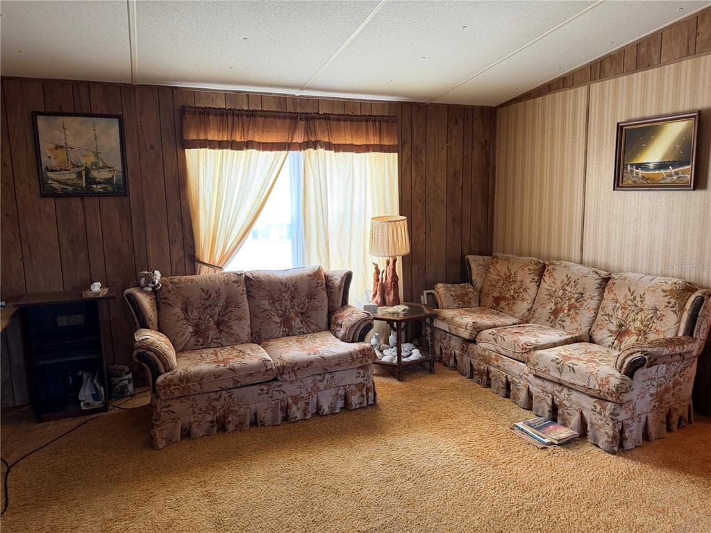 217 GARY AVENUE photo 18