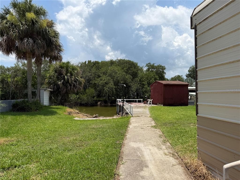 217 GARY AVENUE photo 4