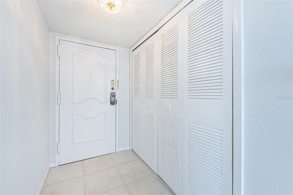 634 EDGEWATER DRIVE 849 photo 5