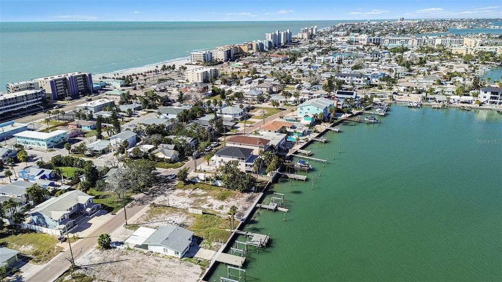 14215 N BAYSHORE DRIVE photo 3