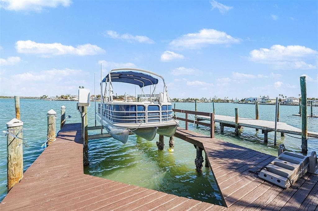 14215 N BAYSHORE DRIVE photo 4