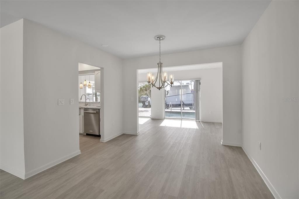 922 CASEY COVE DRIVE photo 17