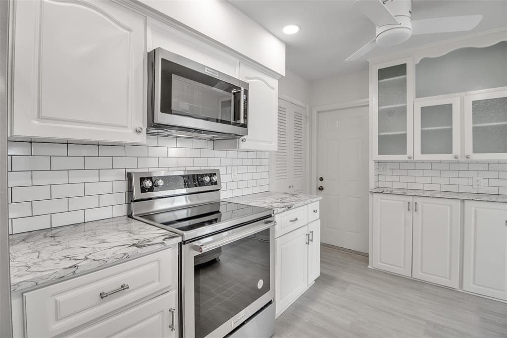 922 CASEY COVE DRIVE photo 16