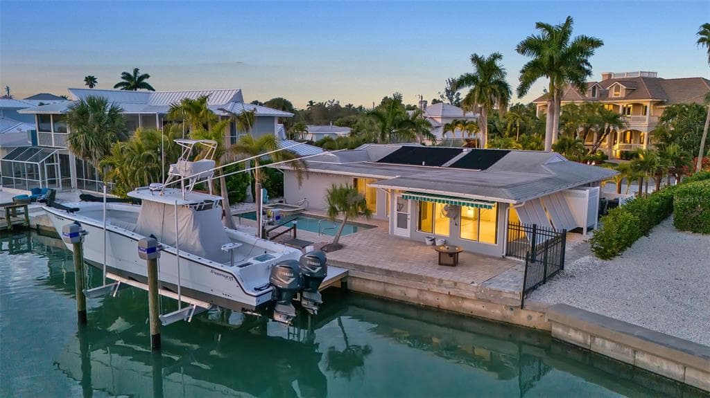 922 CASEY COVE DRIVE photo 12