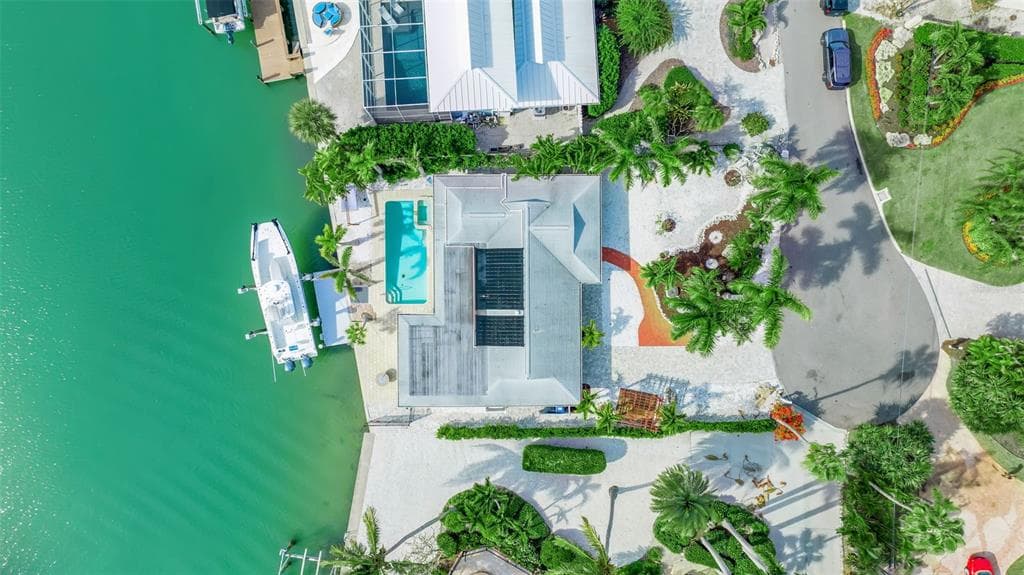922 CASEY COVE DRIVE 4
