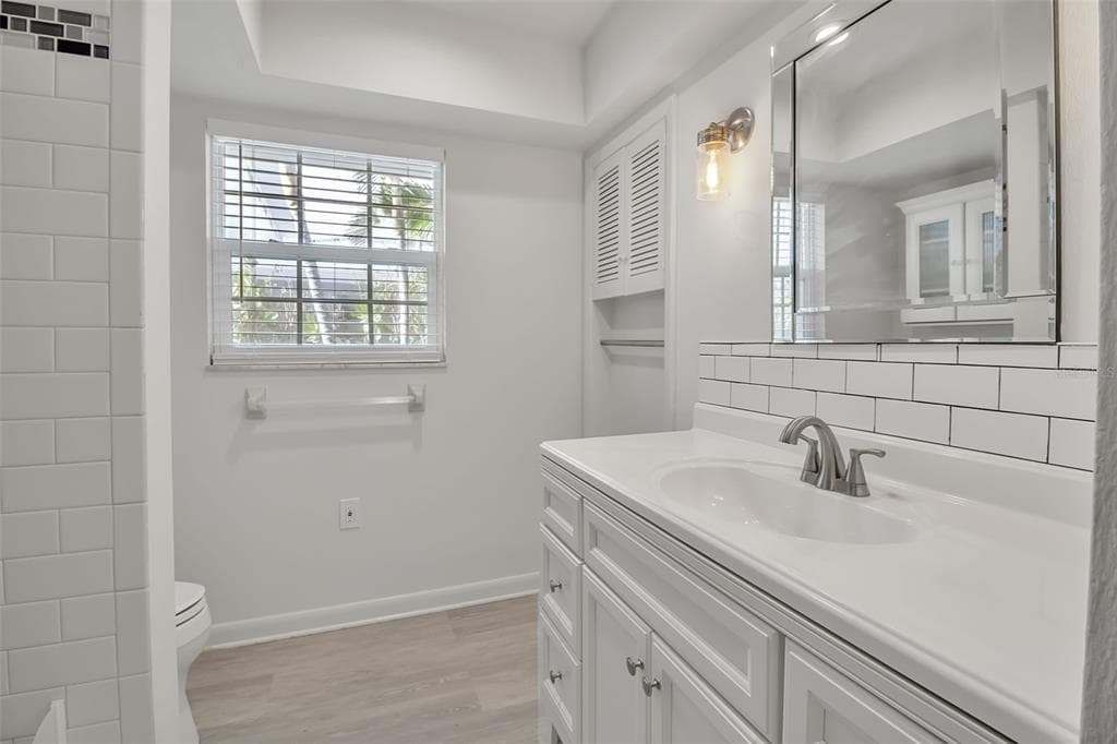 922 CASEY COVE DRIVE photo 21