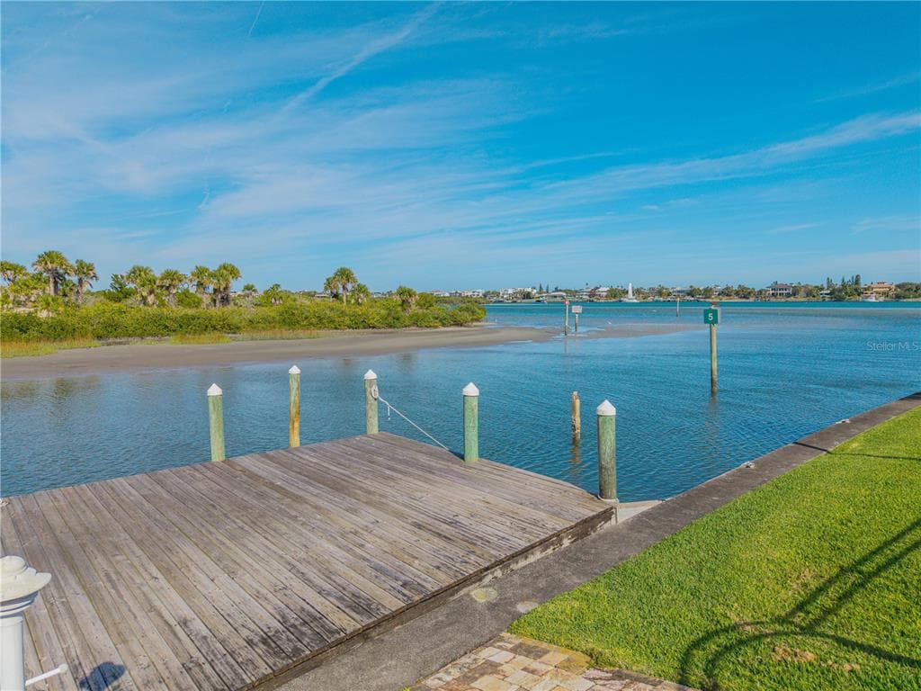 422 QUAY ASSISI photo 23
