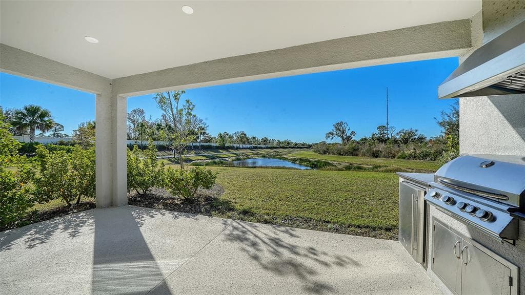 15312 SHADY PALMS LANE photo 7