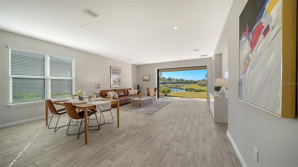 15312 SHADY PALMS LANE photo 4