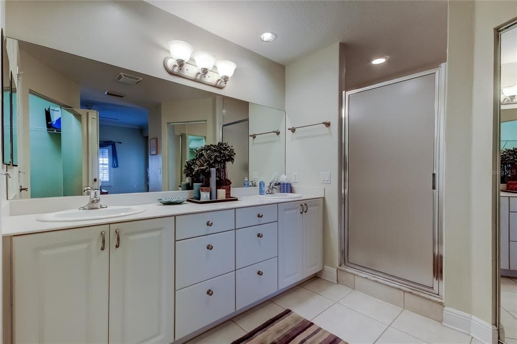 425 150TH AVENUE 2504 photo 22