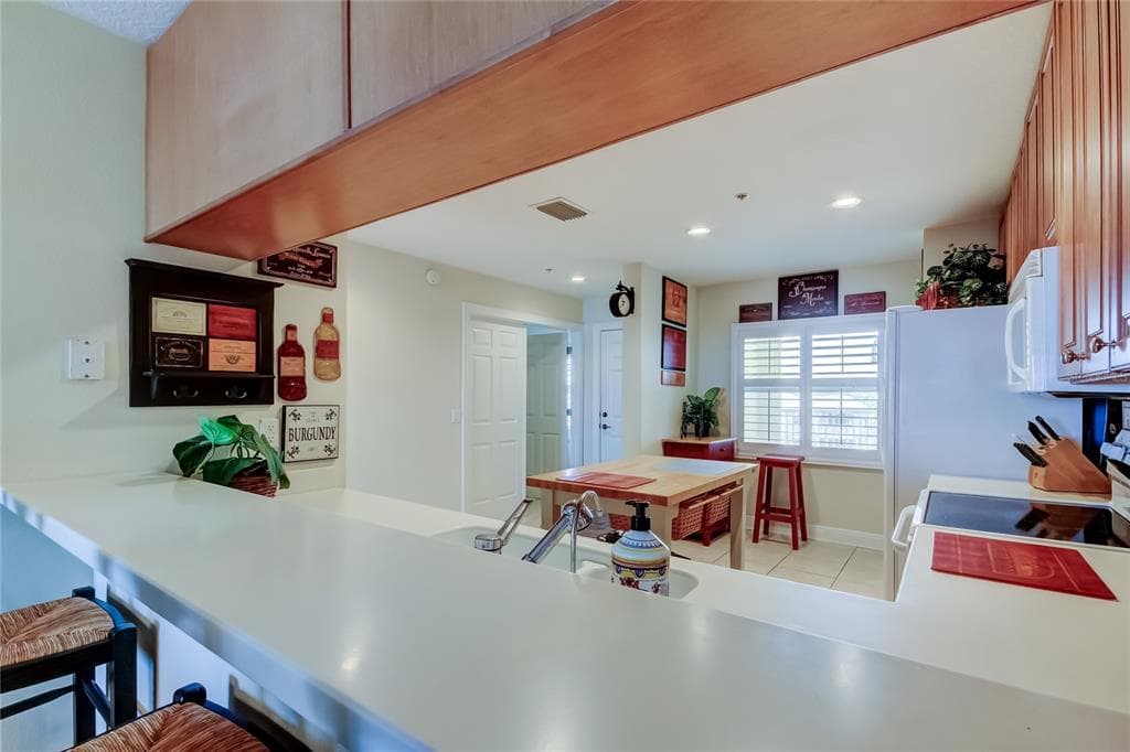 425 150TH AVENUE 2504 photo 10