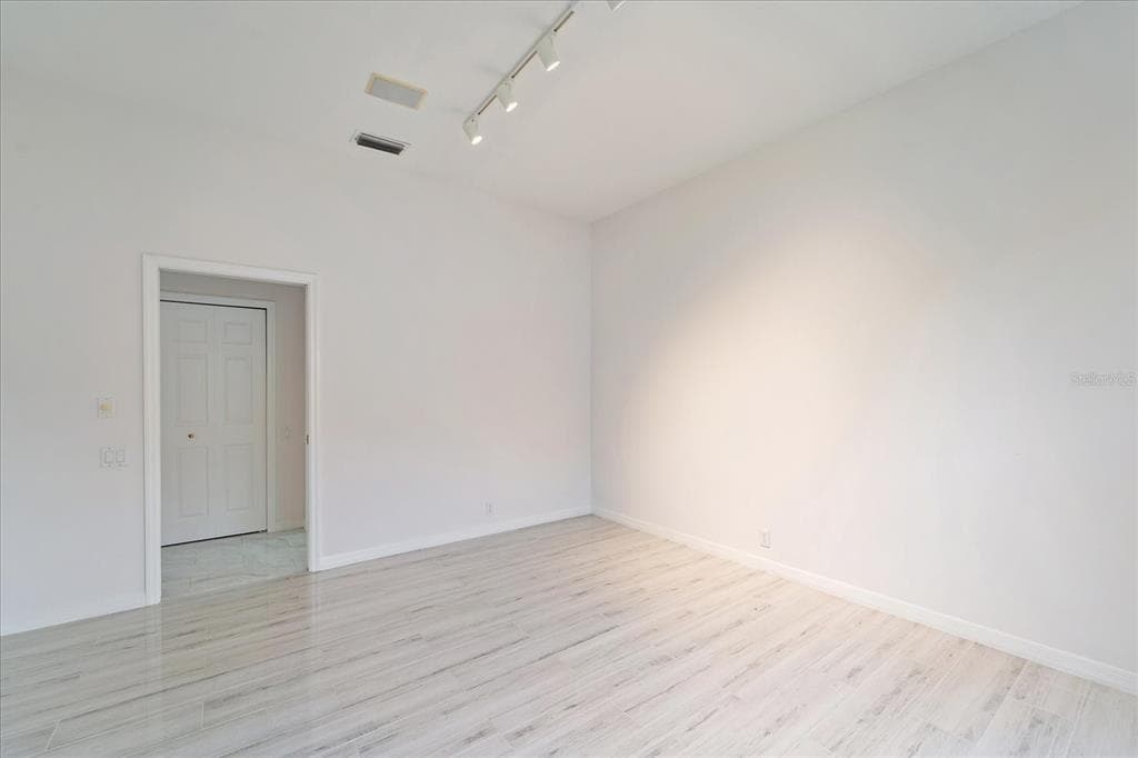 6585 WATERS EDGE WAY photo 24
