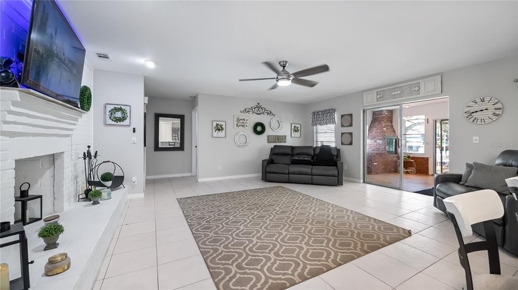 11136 BRONSON RD photo 7
