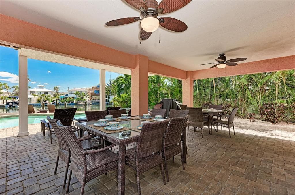 203 N HARBOR DRIVE 5