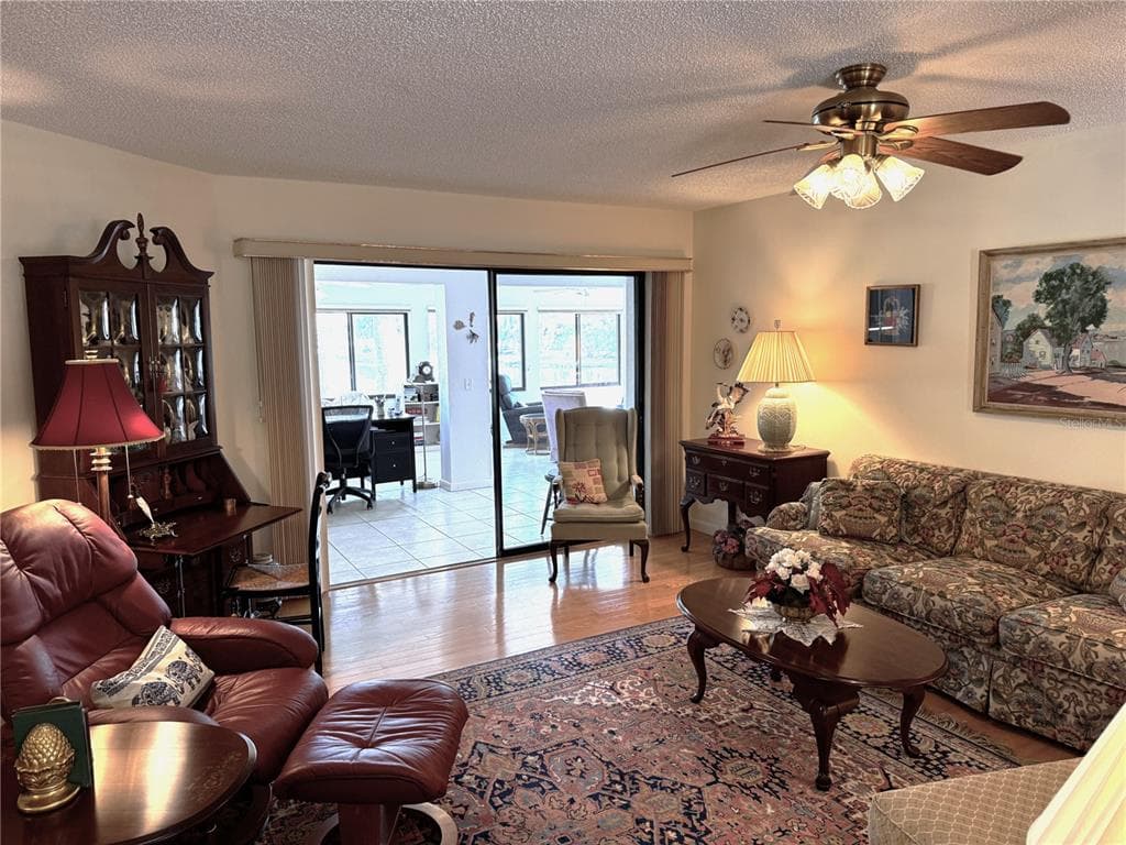 229 LAUREL HOLLOW DRIVE 83 photo 8