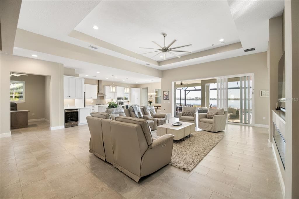 8083 WATERBEND TRAIL photo 6