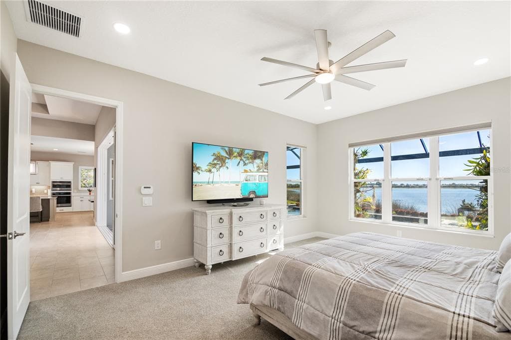 8083 WATERBEND TRAIL photo 15