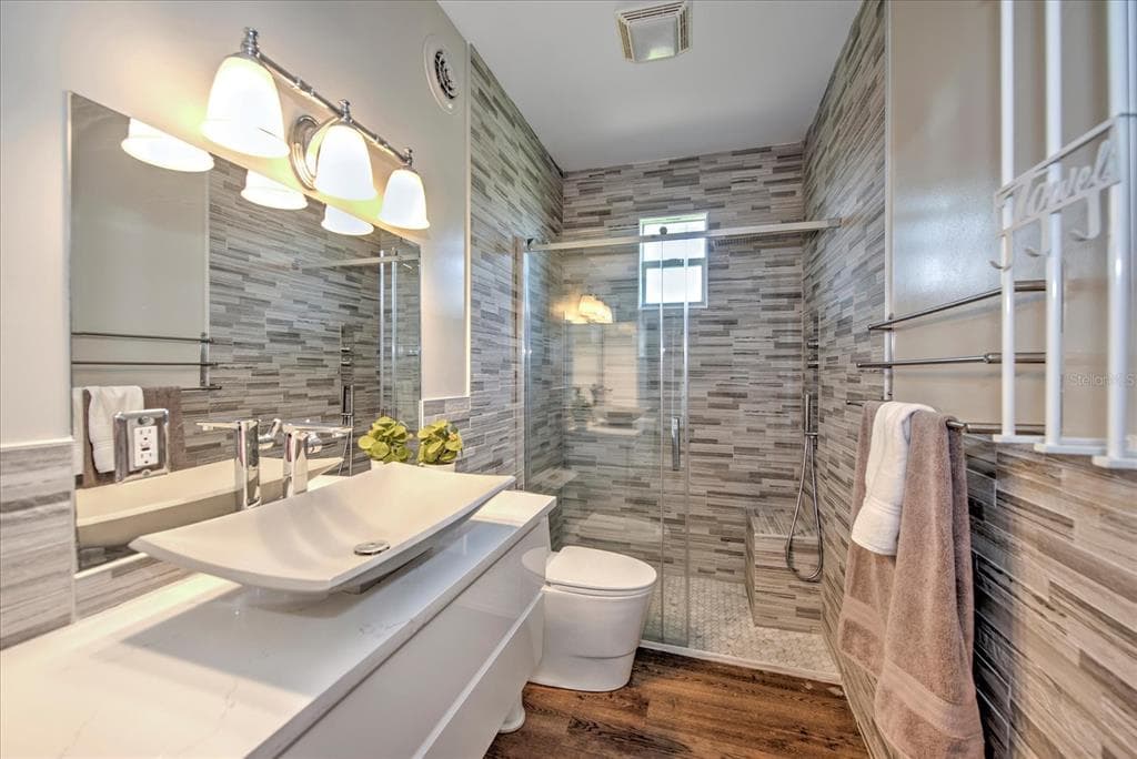 4424 N CANAL CIRCLE photo 12