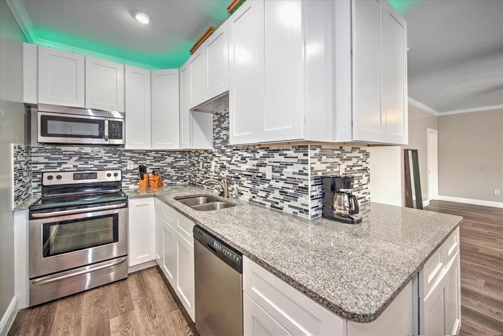 4424 N CANAL CIRCLE photo 10