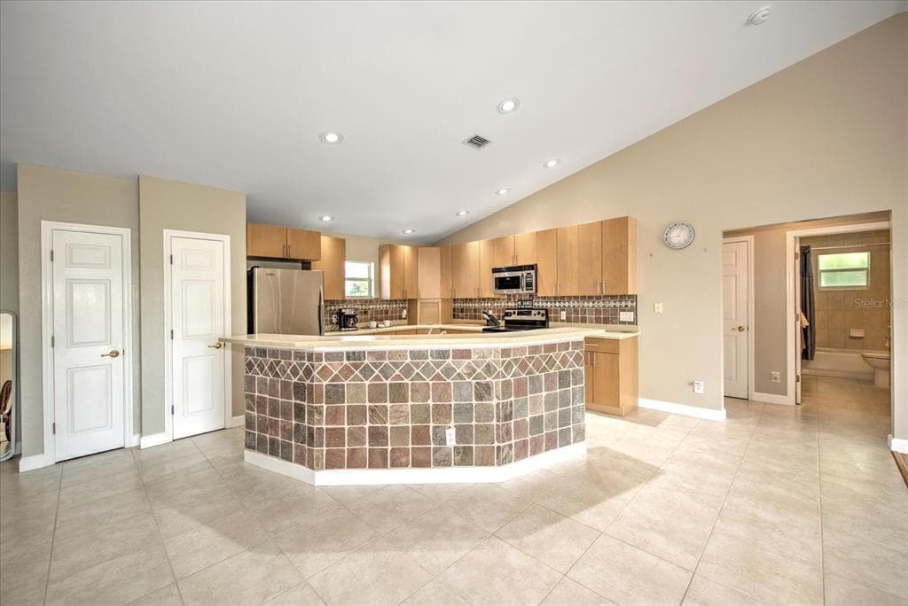 4424 N CANAL CIRCLE photo 18