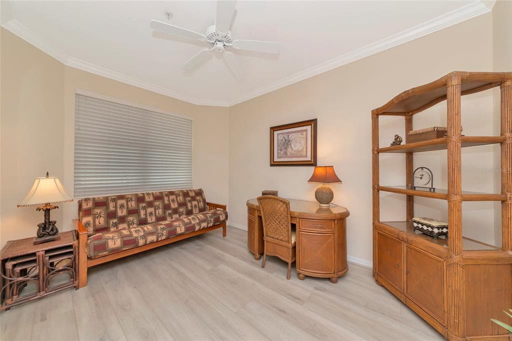 242 HIDDEN BAY DRIVE 602 photo 11