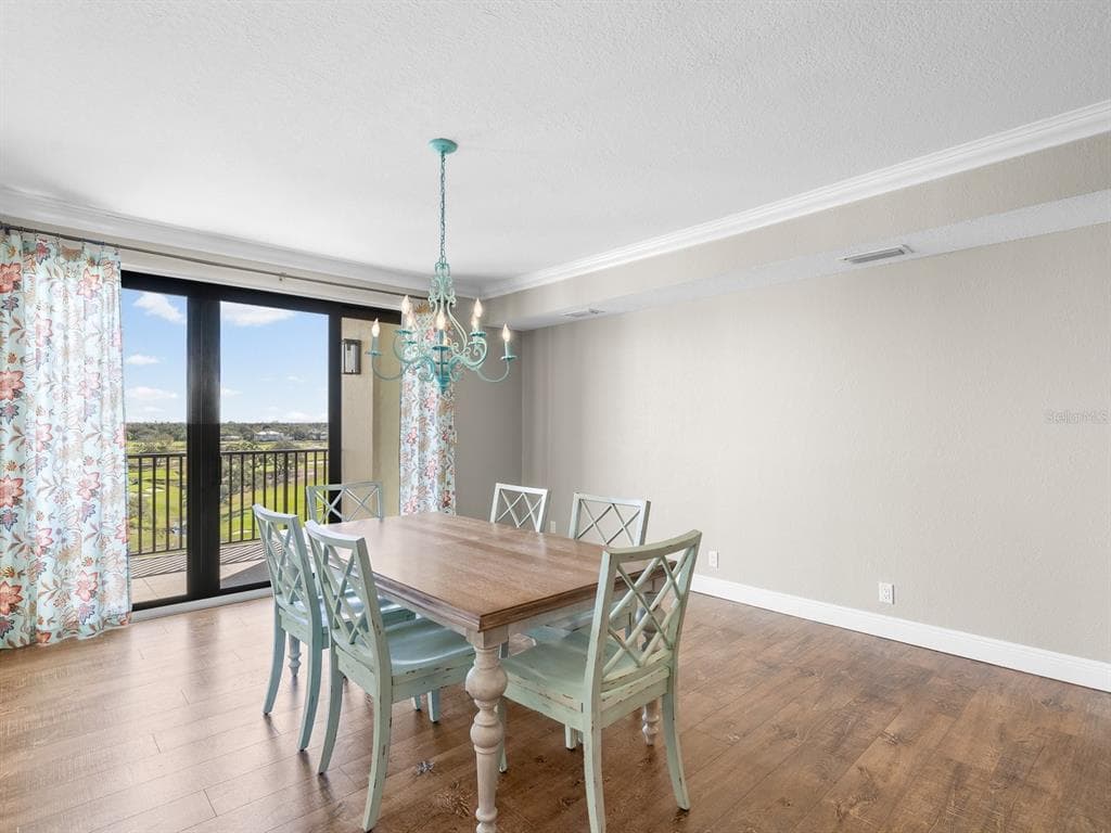 4 BELLEVIEW BOULEVARD 804 photo 18