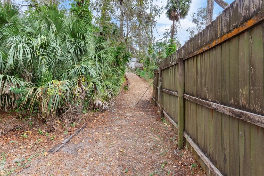 4162 ALAFIA BOULEVARD photo 23