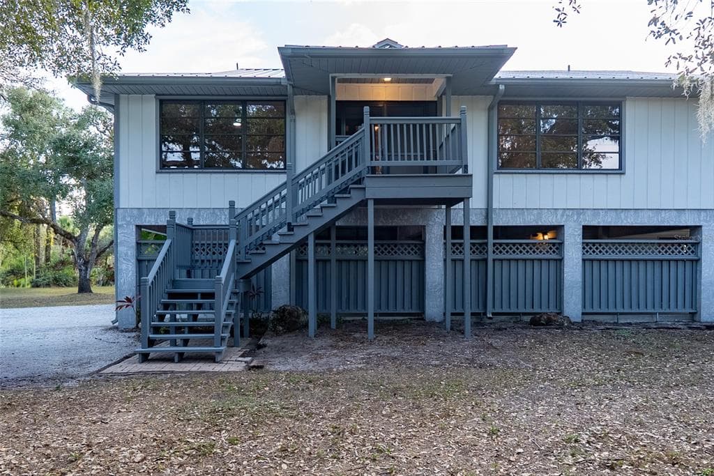 593 S MOON DRIVE photo 2