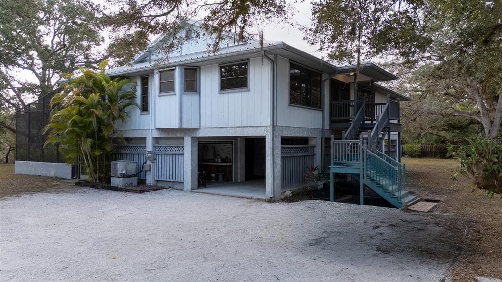 593 S MOON DRIVE photo 3
