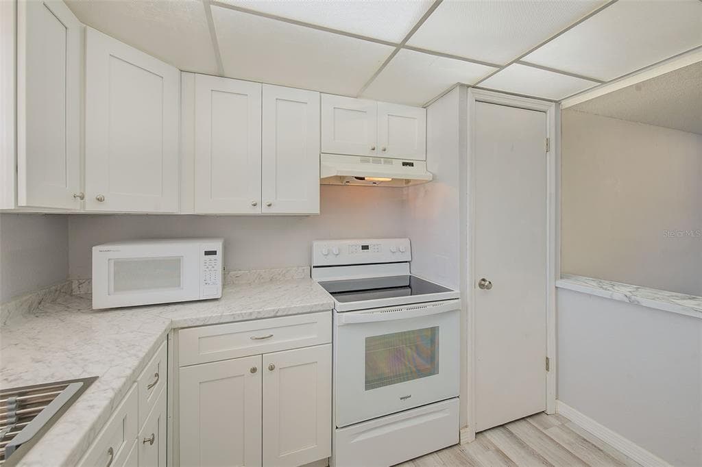 10540 77TH TERRACE 109 photo 24