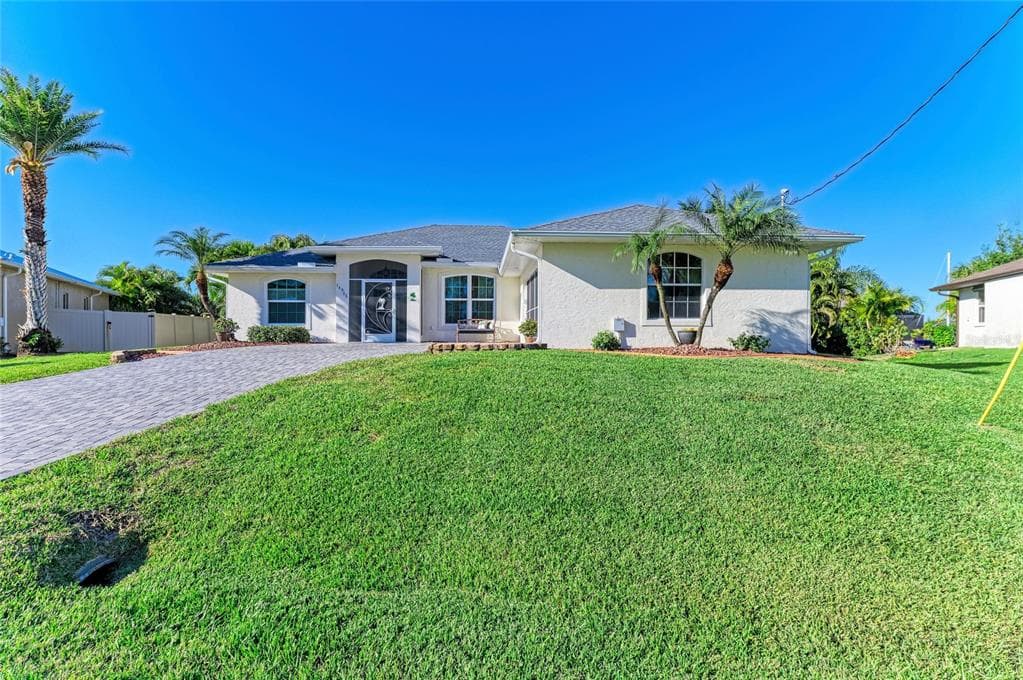 14968 LYNEBURG AVENUE photo 3