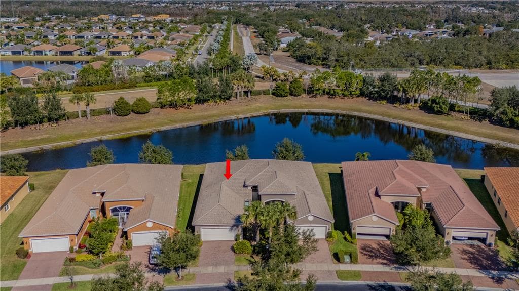 15644 AURORA LAKE CIRCLE photo 2