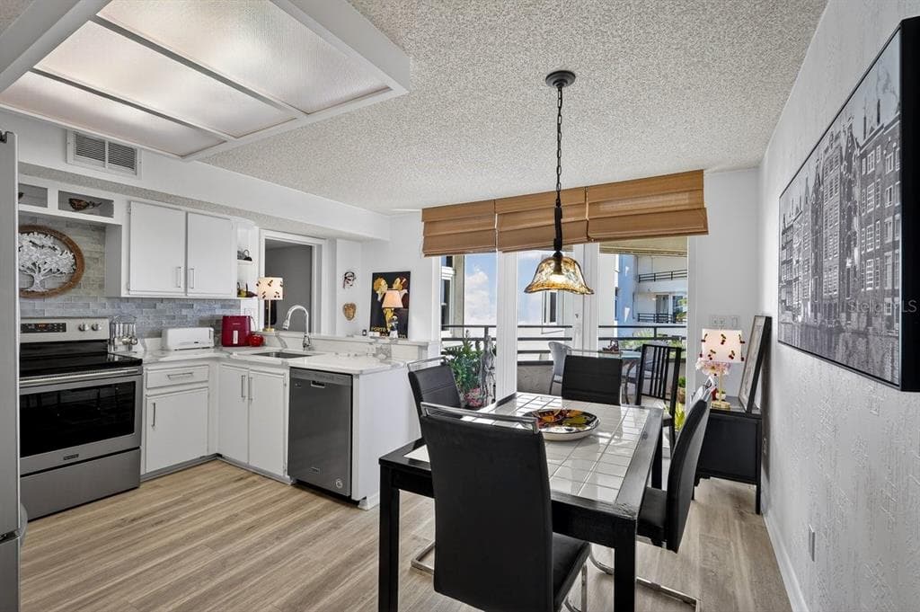 395 S ATLANTIC AVENUE 301 photo 9