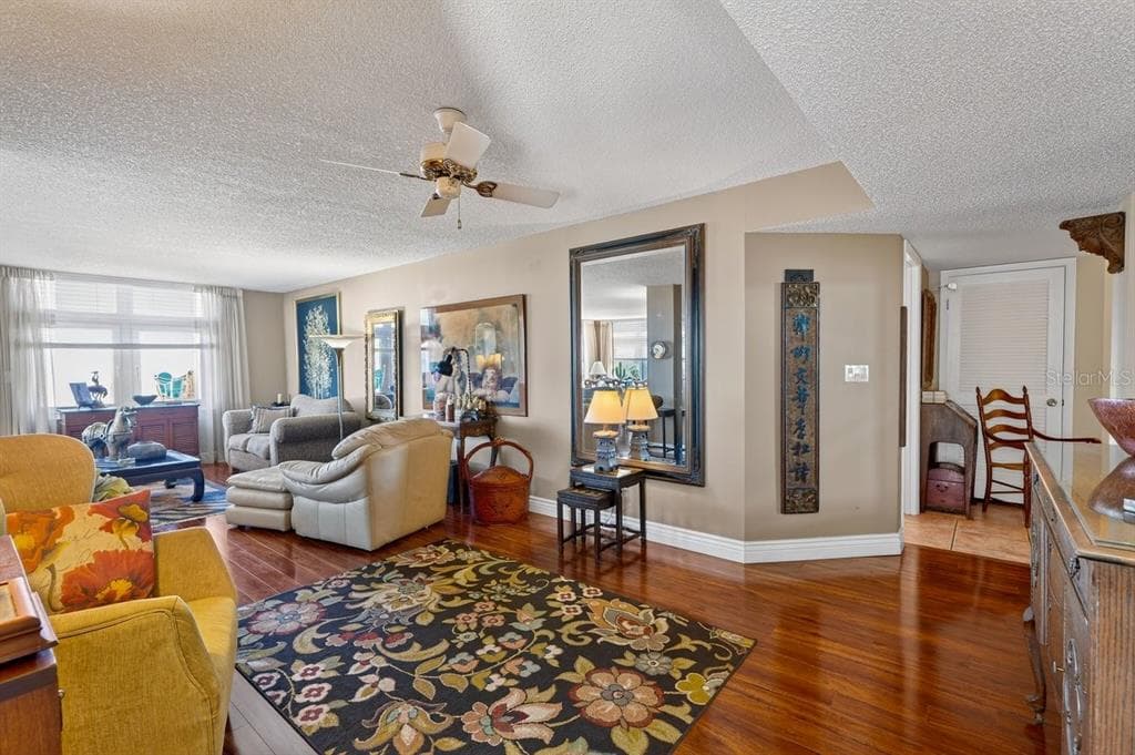 395 S ATLANTIC AVENUE 301 photo 4