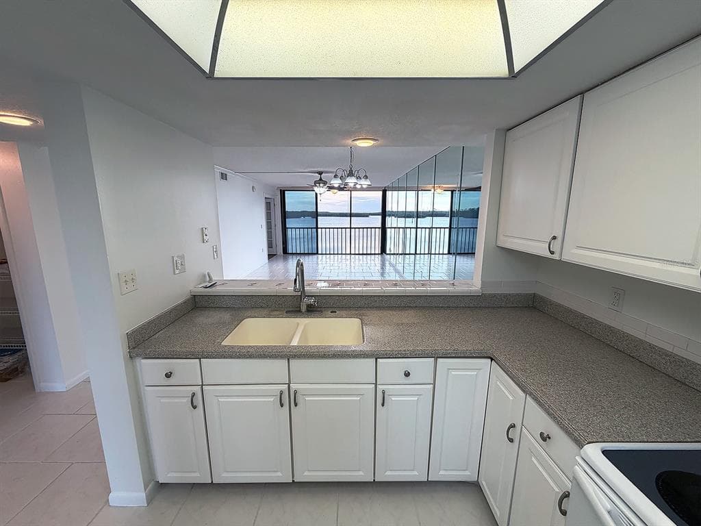 4620 BAY BOULEVARD 1122 photo 8