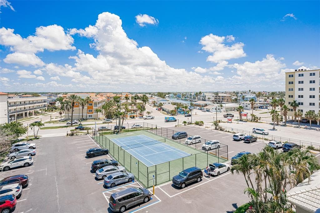 17500 GULF BOULEVARD 407 photo 4