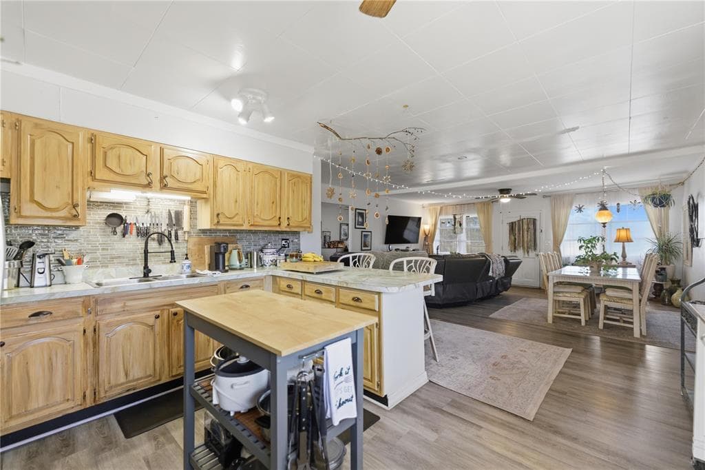 872 LAKE SHORE TERRACE photo 8
