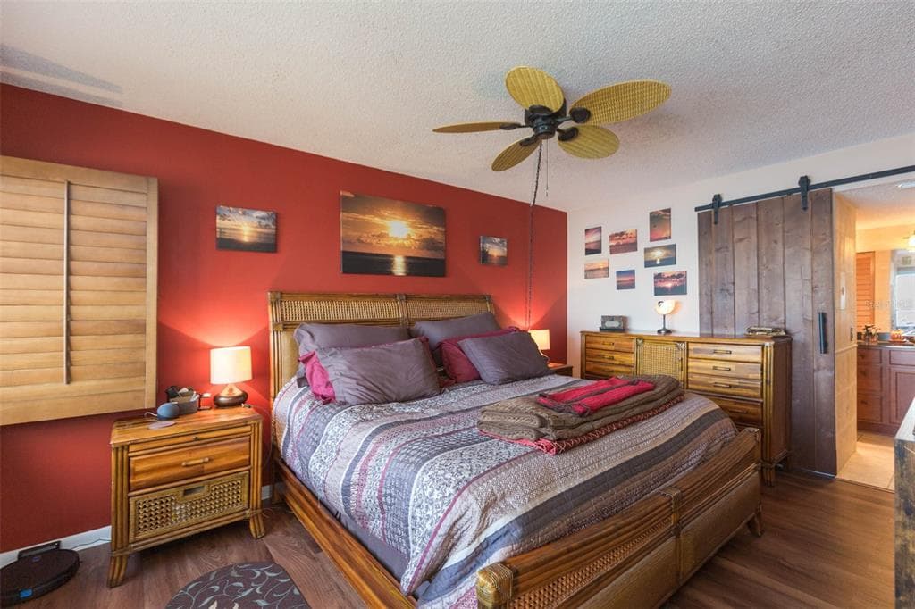 5633 PUERTA DEL SOL BOULEVARD S 208 photo 24