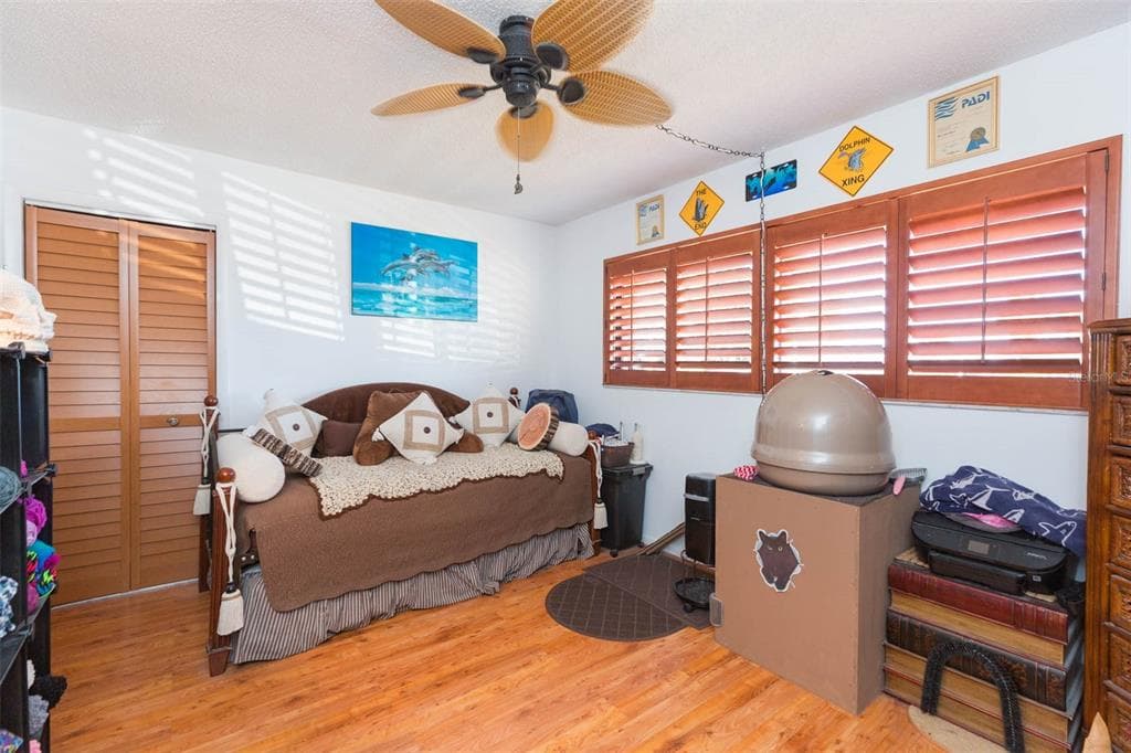 5633 PUERTA DEL SOL BOULEVARD S 208 photo 18