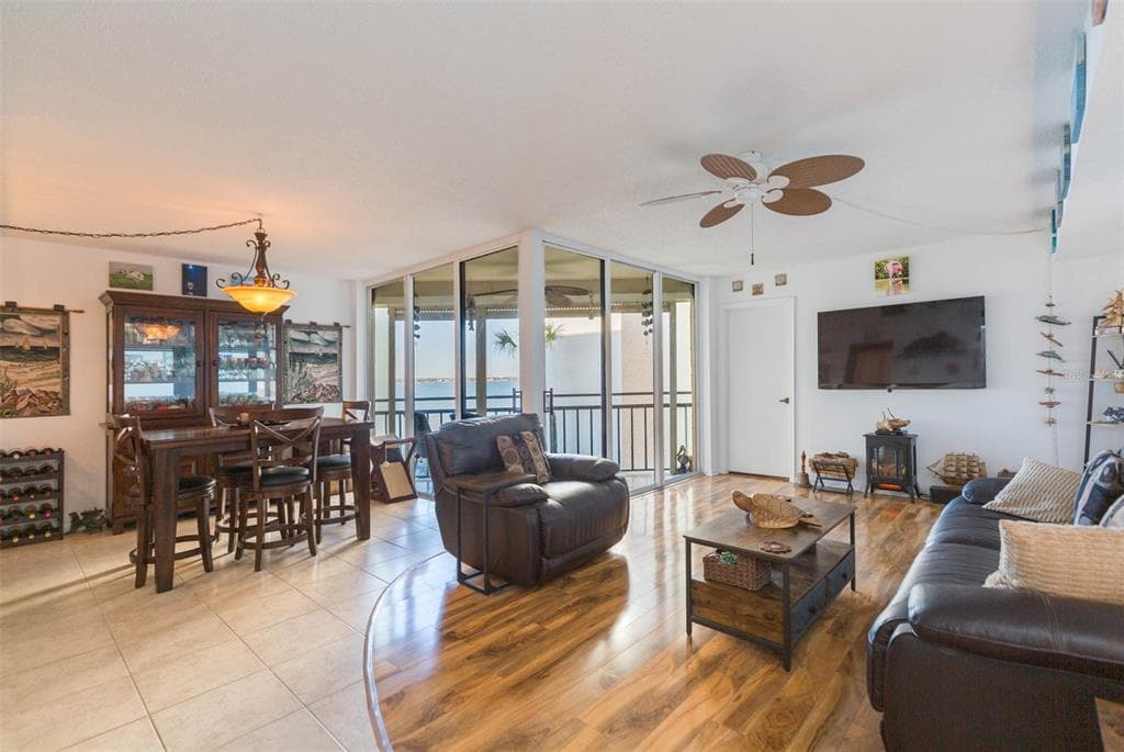 5633 PUERTA DEL SOL BOULEVARD S 208 photo 15