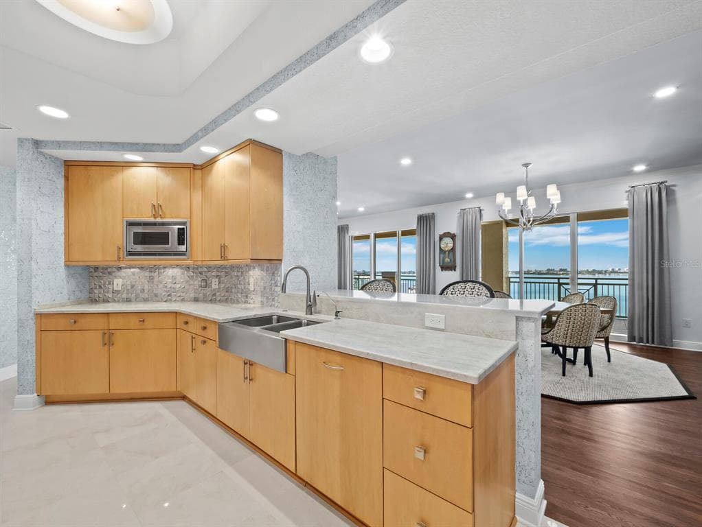 35 WATERGATE DRIVE 1403 photo 23