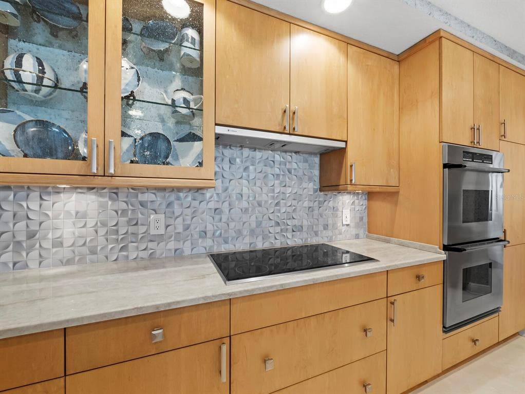 35 WATERGATE DRIVE 1403 photo 24