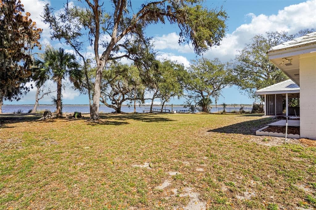 37048 COUNTY ROAD 452 4